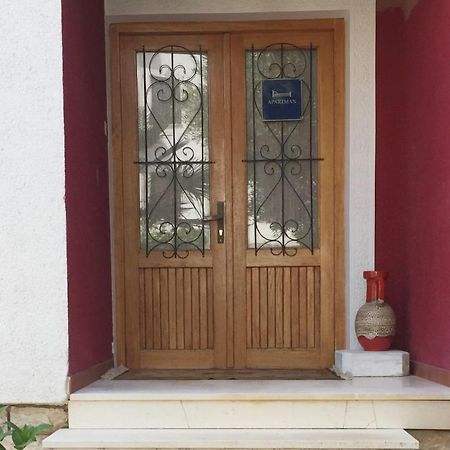 Domic ,Two Bedrooms Whit Large Terrace Njivice Extérieur photo