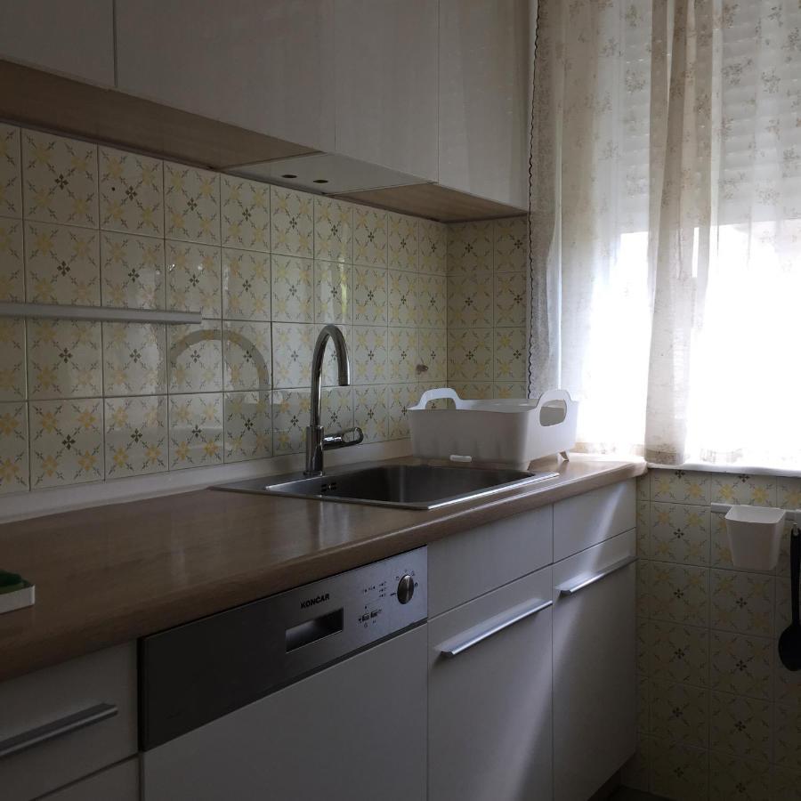 Domic ,Two Bedrooms Whit Large Terrace Njivice Extérieur photo